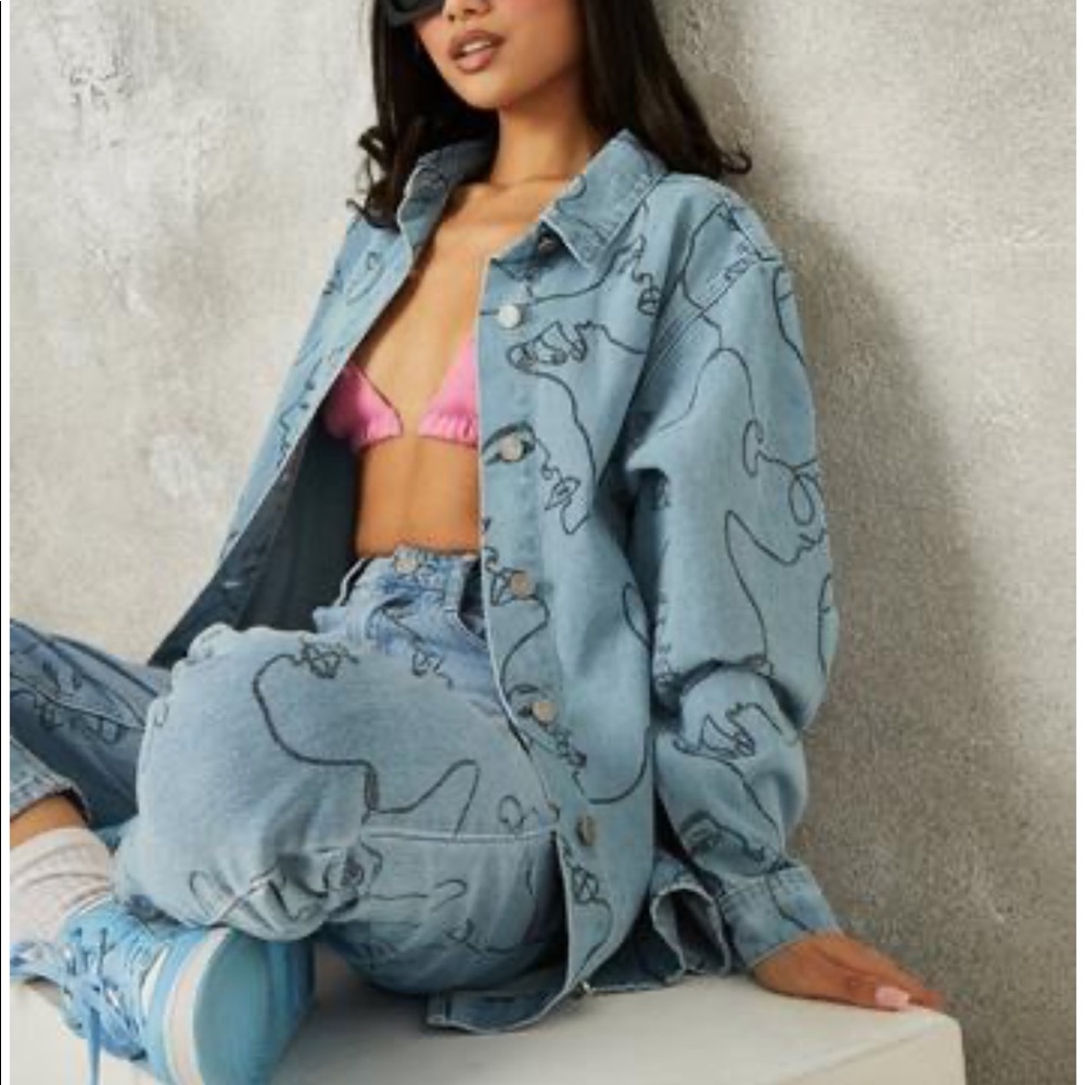 Missguided Petite Co Ord Blue Face Print Denim Shirt
